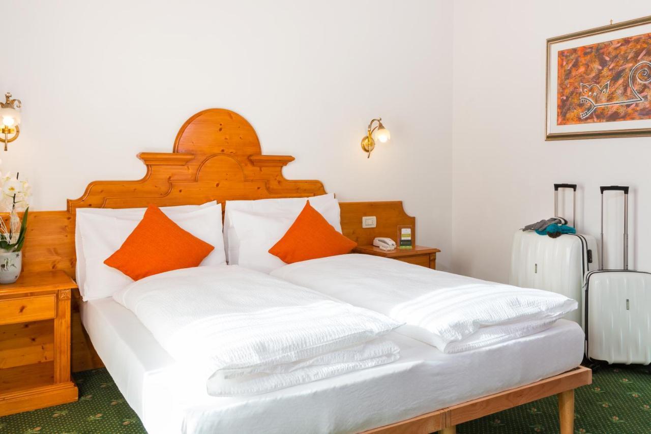 Hotel Bonapace ***S Madonna Eksteriør bilde